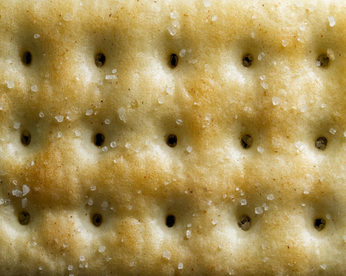 Natuurlijke schoonmaakmiddelen zoals baking soda en citroenzuur