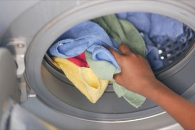 Lavatrice: 8 Passi per Capi Puliti e Macchina sempre Nuova